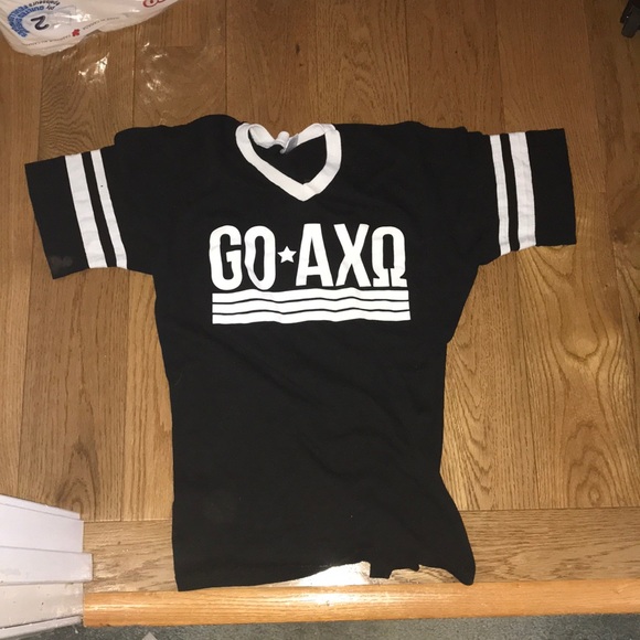 6 AXO shirts and bracelet - Picture 5 of 10
